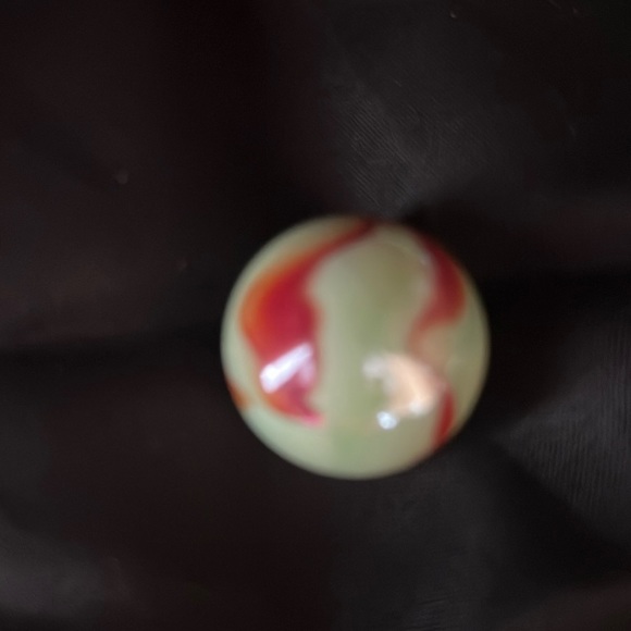 Super Cool Vintage Mint Green/Brown Swirl Marbles & Shooter - Picture 2 of 4